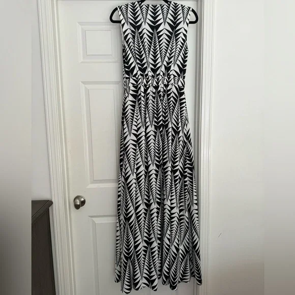 Gracia maxi dress Medium - Picture 6 of 9